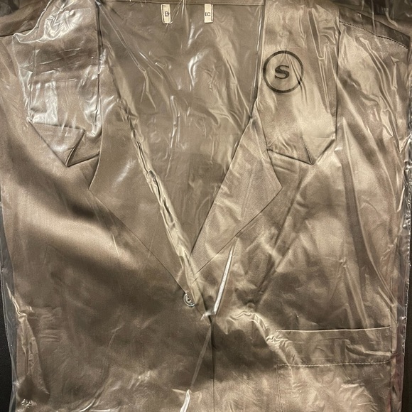 Brand New Women’s Silver Color  100% Silk Pajamas - Picture 8 of 11